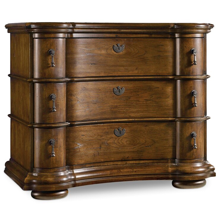 Corsica 3 deals drawer bachelor's chest